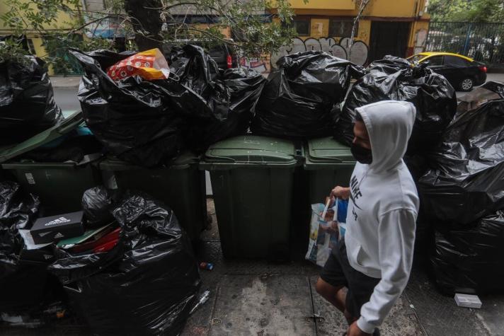 Santiago anuncia medidas por paro de advertencia de recolectores de basura