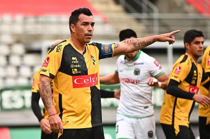 "La leyenda continúa": Coquimbo Unido anuncia la renovación de Esteban Paredes para el 2022
