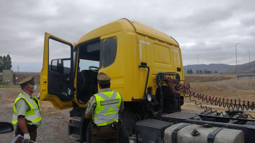 Detienen a camionero por tráfico de migrantes: Transportaba extranjeros indocumentados en container