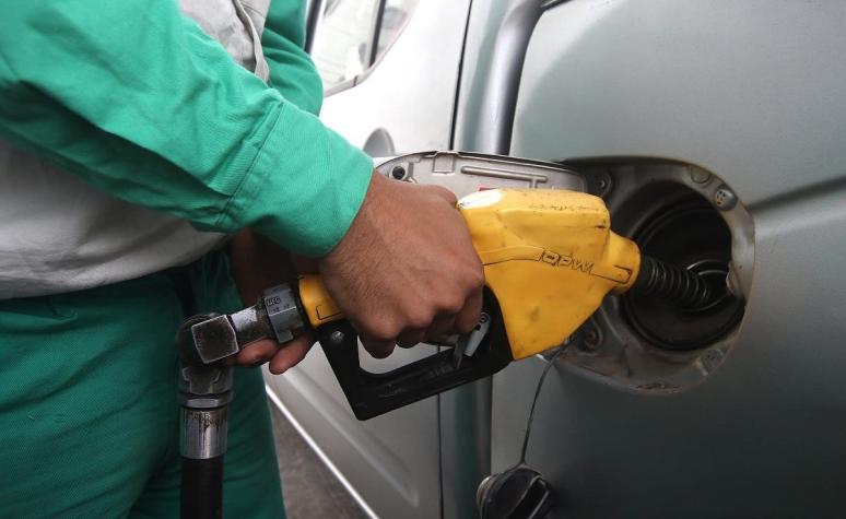 Primera alza de bencina del año: Revisa dónde está tu gasolinera más barata
