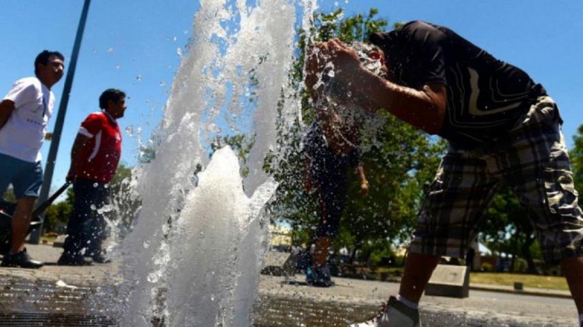 Hasta 37°C: Meteorología emite alerta por temperaturas extremas para dos regiones este viernes