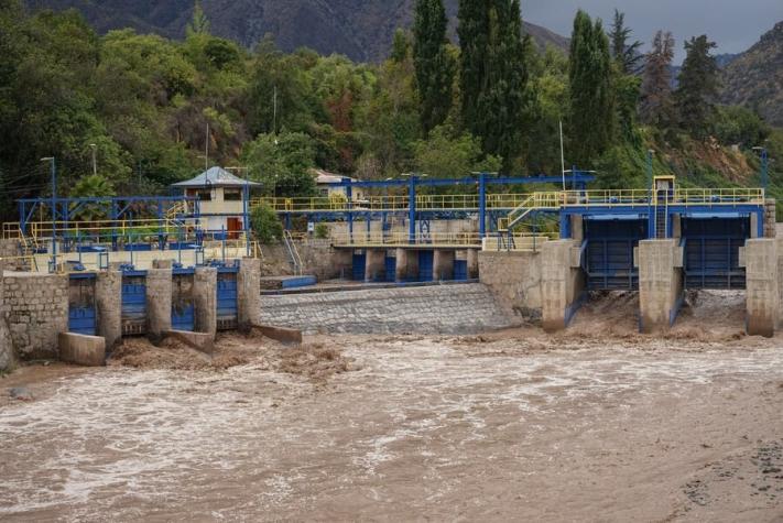 Aguas Andinas declara alerta temprana preventiva en la RM por turbiedad en los ríos Maipo y Mapocho
