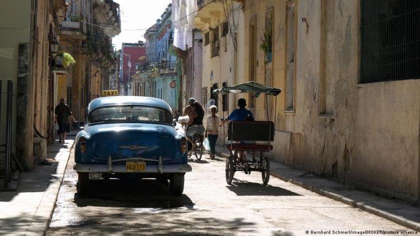 Agencia de noticias Efe plantea su retirada de Cuba: "No podemos ejercer el periodismo libremente" Agencia de noticias Efe plantea su retirada de Cuba: "No podemos ejercer el periodismo libremente"
