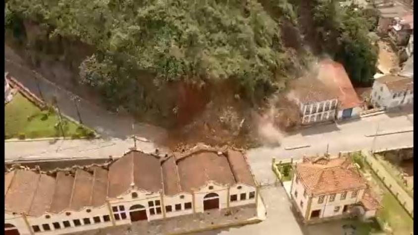 [VIDEO] Deslizamiento de tierra destruye edificio del siglo XVII en Brasil