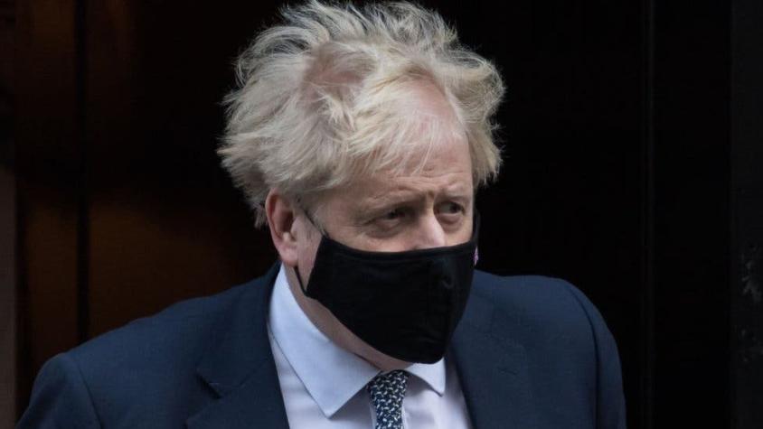 "Partygate": 4 preguntas para entender el escándalo por las fiestas del gobierno de Boris Johnson