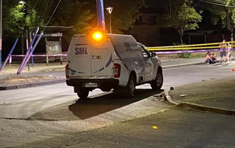 Motorista muere al chocar con un árbol en la comuna de San Joaquín Motorista muere al chocar con un árbol en la comuna de San Joaquín