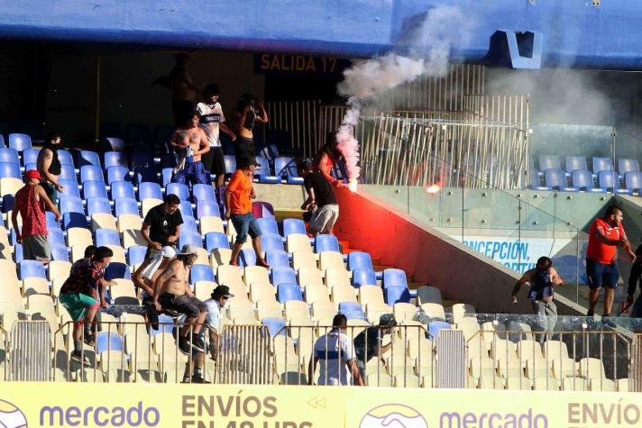 Con 22 detenidos terminaron incidentes entre hinchas de Universidad Católica y Colo Colo