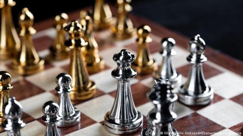 Científico de Harvard resuelve un problema matemático de ajedrez de hace 150 años
