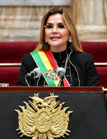Expresidenta de Bolivia inicia huelga de hambre en la víspera de su enjuiciamiento