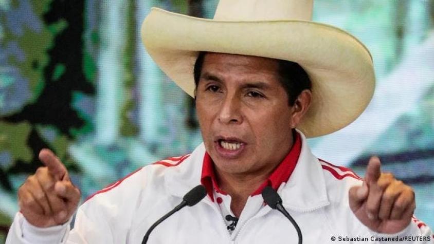 Castillo no tiene intención de ceder mar a Bolivia, dice canciller de Perú