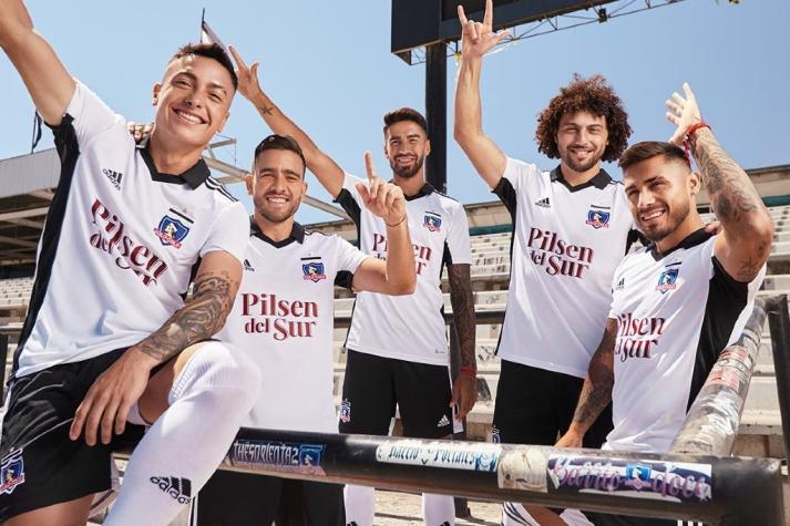 Colo Colo presenta oficialmente su nueva camiseta para la temporada 2022