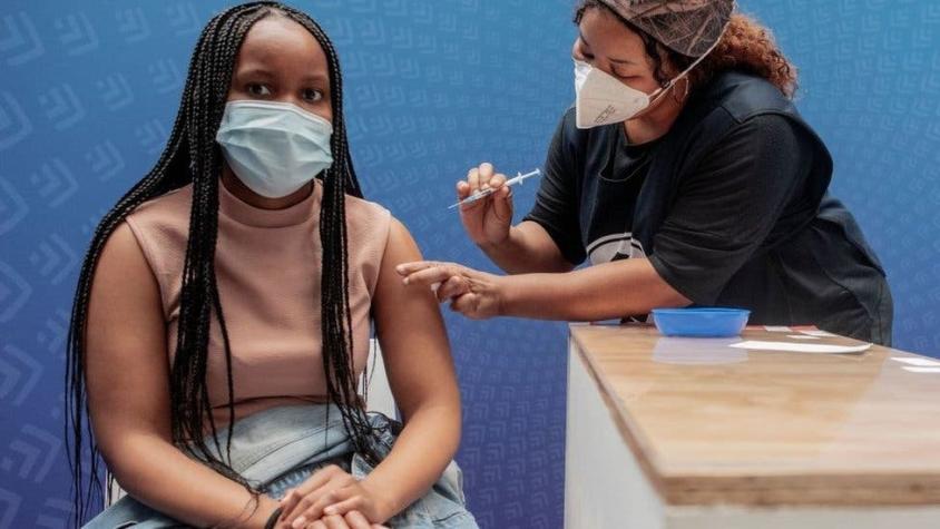 Covid: Sudáfrica fabrica su propia versión de la vacuna de Moderna