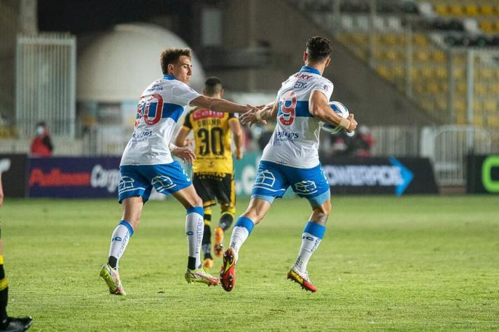 Católica remontó ante Coquimbo y sufrió para llevarse sus primeros tres puntos del torneo