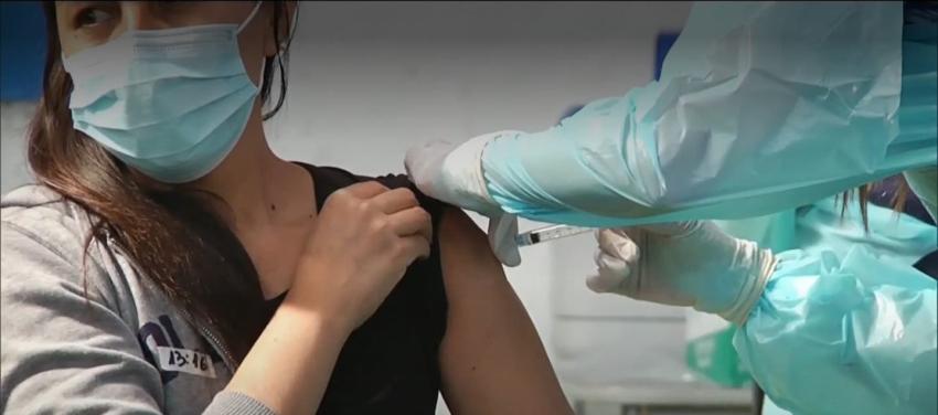 [VIDEO] Este lunes comienza vacunación masiva con cuarta dosis contra el COVID-19