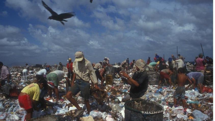 "Imperialismo de la basura": por qué América Latina se ha convertido en "el nuevo basurero" de EE.UU