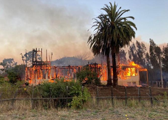 Incendio consume casa de Diego Paulsen en La Araucanía: Se investigan causas del siniestro