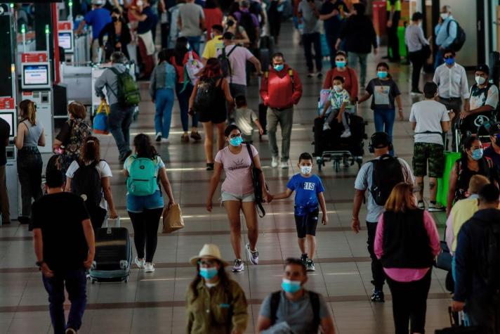 Cancelan vuelos desde y hacia Iquique por protestas de camioneros