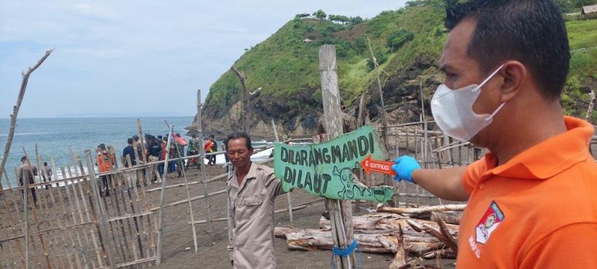 Al menos 10 personas mueren arrastradas por el mar durante rito de meditación en Indonesia