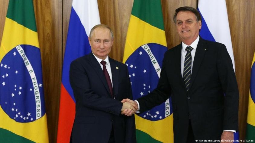 Pese a la crisis con Ucrania, Bolsonaro visita a su amigo Putin