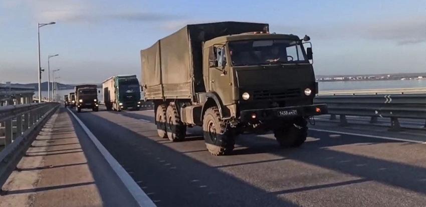 Rusia sigue desplegando tropas cerca de frontera con Ucrania, dice la OTAN