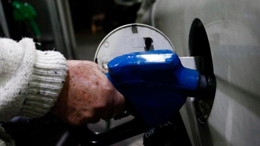 Nueva alza: ENAP oficializa subida en el precio de las bencinas desde este jueves