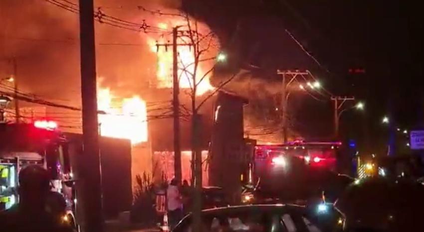 Incendio en San Fernando provoca la evacuación de 200 personas