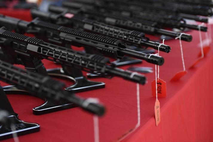 Fabricante de armas de EE.UU. presenta un rifle semiautomático para niños