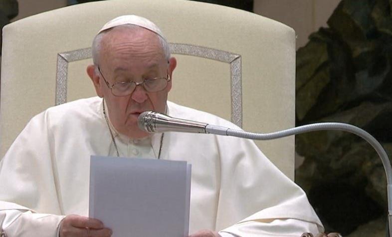 El papa pide mesura por situación en Ucrania y llama a una jornada de "ayuno y oración por la paz"