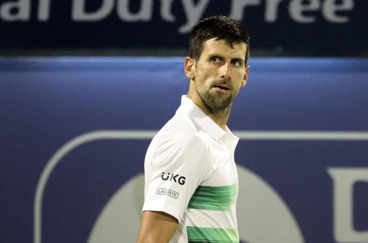 Djokovic pierde en cuartos en Dubái y cederá el número uno mundial a Medvedev