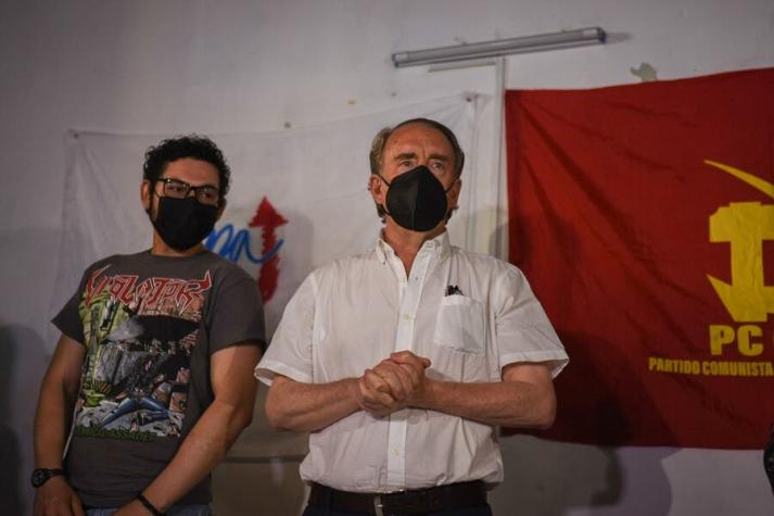 Artés critica a Boric y Piñera por conflicto en Ucrania: "¿Para qué tanto servilismo a los yanquis?" Artés critica a Boric y Piñera por conflicto en Ucrania: "¿Para qué tanto servilismo a los yanquis?"