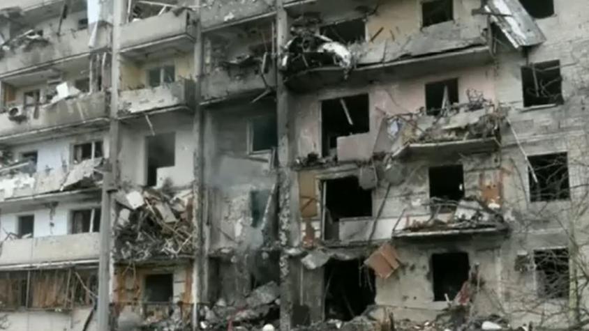 "Mi casa ha sido bombardeada": Periodista se enteró en vivo de la destrucción de su hogar en Kiev
