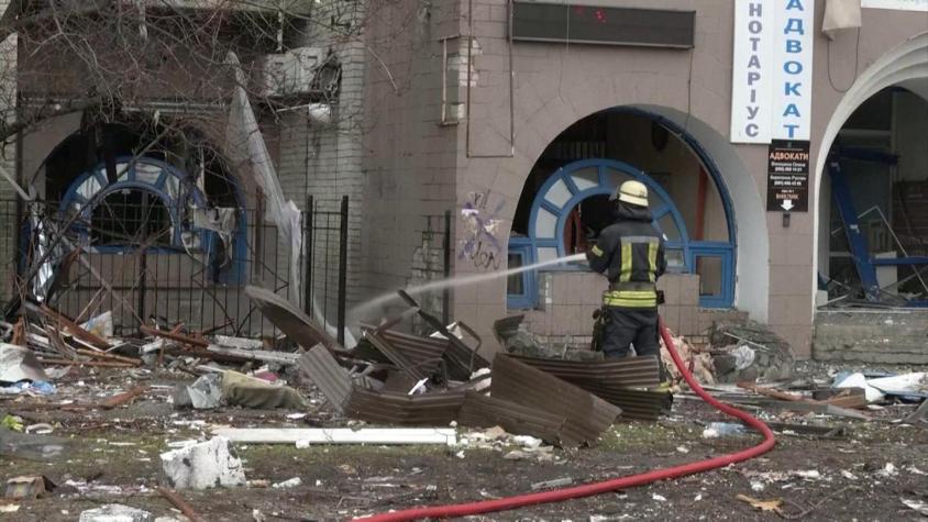 Ucrania: HRW denuncia ataque a hospital con bomba de racimo