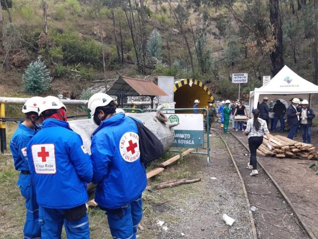 Encuentran sin vida a 10 de los 15 mineros desaparecidos en mina de carbón en Colombia