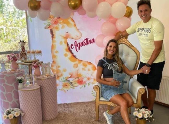 Lucila Vit y Rafael Olarra comparten tiernas fotos de su baby shower
