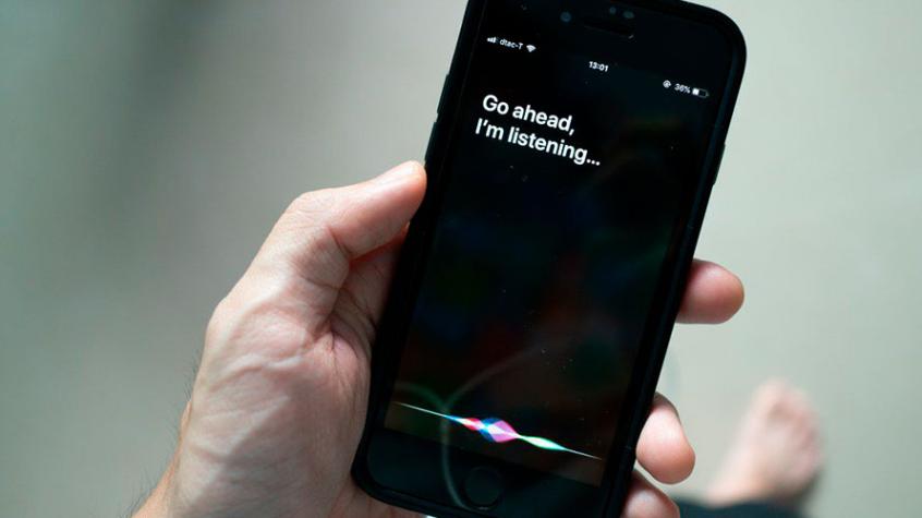Apple reconoce que Siri grabó conversaciones sin consentimiento de los usuarios