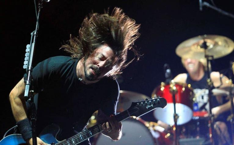 Foo Fighters confirma cancelación de sus conciertos tras muerte de Taylor Hawkins
