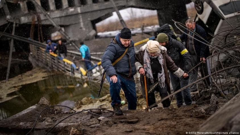 Moscú admite muerte de 498 soldados rusos, según Kiev van 5.840