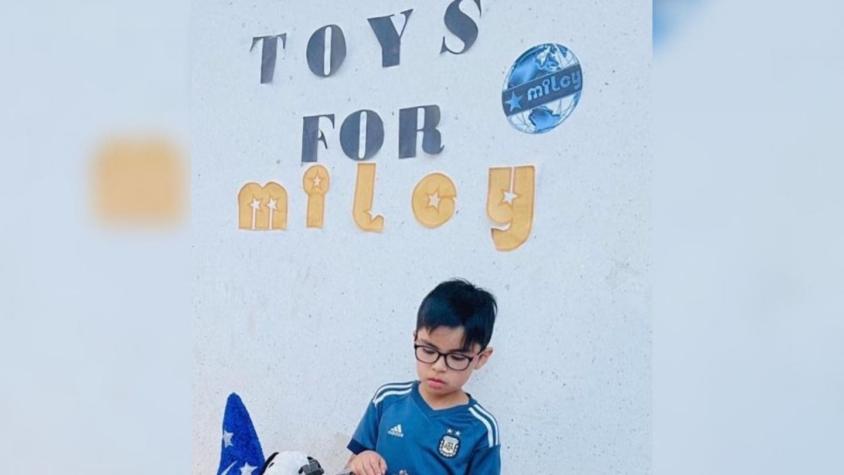 Niño vende sus juguetes para invitar a su tío al concierto de Miley Cyrus en Lollapalooza