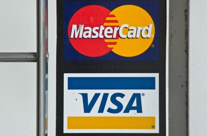 Visa y Mastercard anuncian suspensión de sus operaciones en Rusia