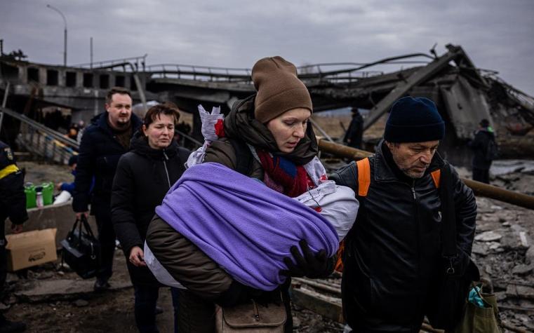 Rusia abrirá "corredores humanitarios" en Ucrania este martes