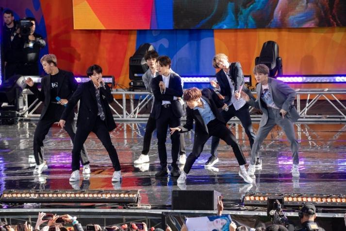 BTS encabeza el regreso del K-Pop a los escenarios