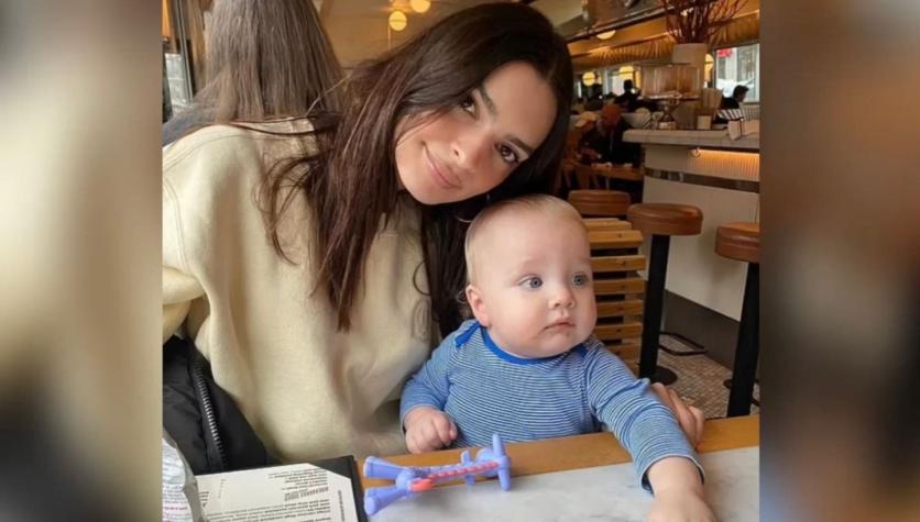 El comentado primer cumpleaños del hijo de Emily Ratajkowski: usó solo colores neutros para decorar