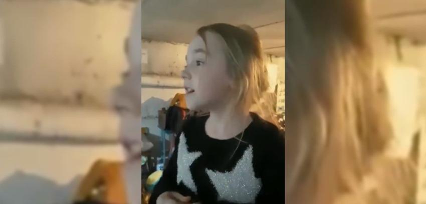 Niña ucraniana se hace viral al cantar "Libre Soy" al interior de un búnker en Kiev