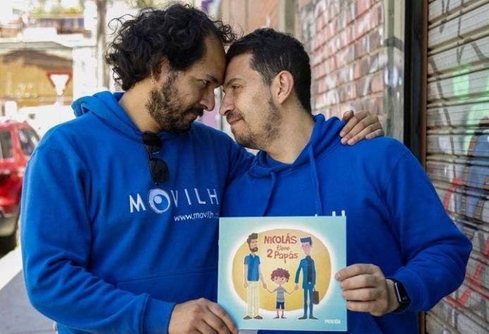 Autores de "Nicolás tiene dos papás" se casarán tras entrada en vigencia de Matrimonio Igualitario