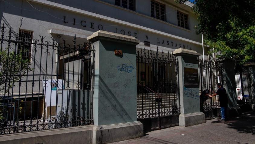 Fiscalía ordena primeras diligencias tras "funa" a alumnos del Liceo Lastarria