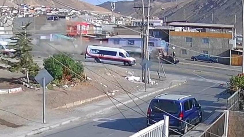 Se dio a la fuga: Camión choca a cuatro vehículos y por poco arrolla a ciclista en Antofagasta