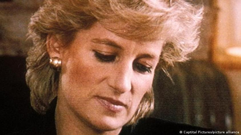 BBC indemniza a exsecretario de Lady Di por entrevista de 1995