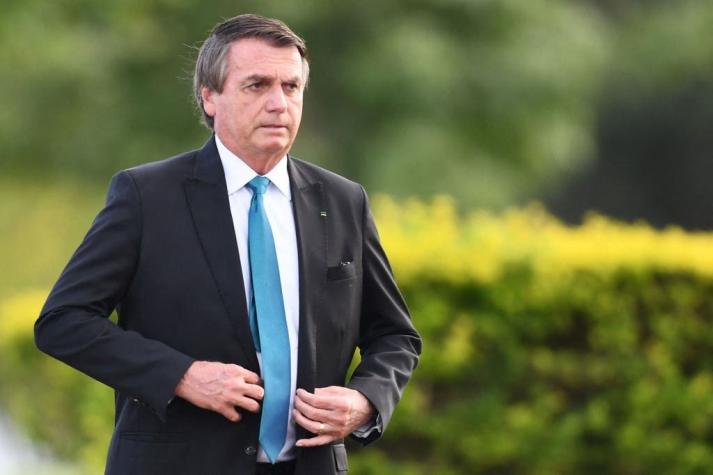 Bolsonaro llama a votar a los brasileños y cuestiona a Boric: “En Chile decidieron los omisos"