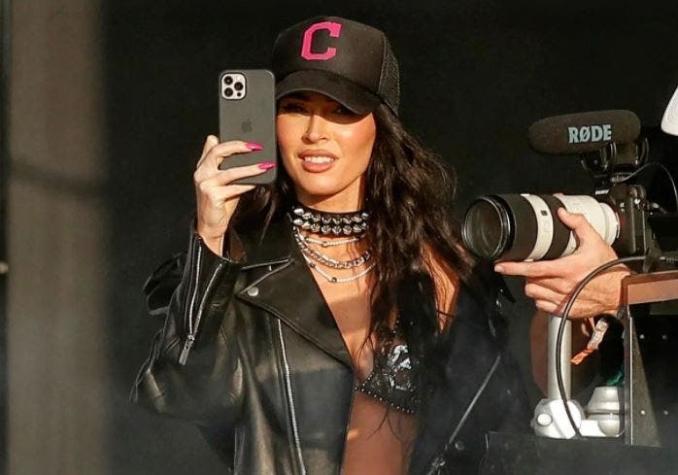 [FOTOS] Captan a Megan Fox disfrutando de Lollapalooza Chile