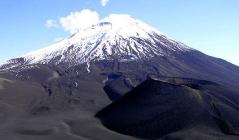 Sernageomin activa Alerta Técnica Amarilla en volcán Lonquimay por incremento de actividad sísmica